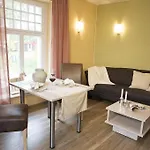 Der Westflügel Landrat Erdmann Apartment